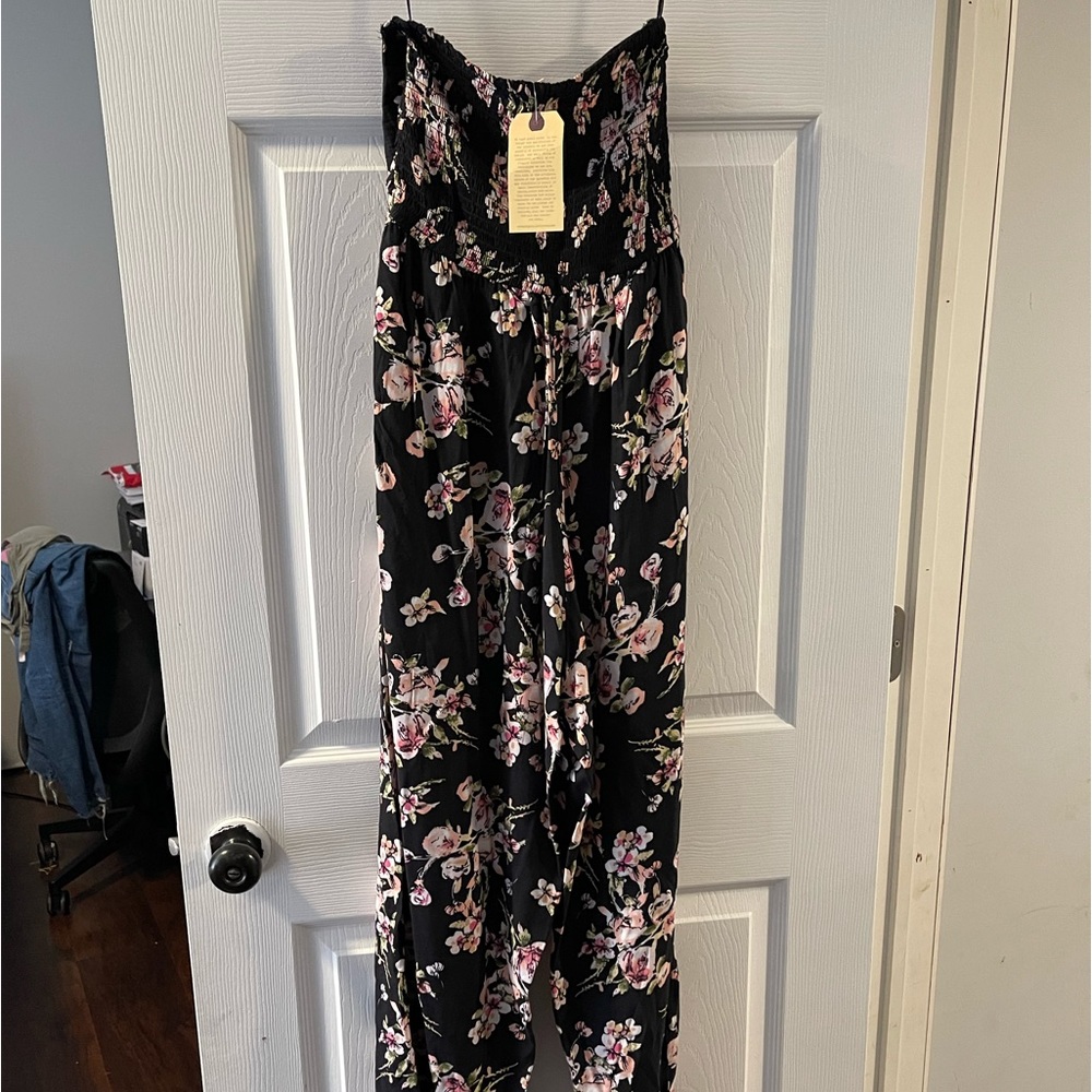 Floral strapless jumpsuit